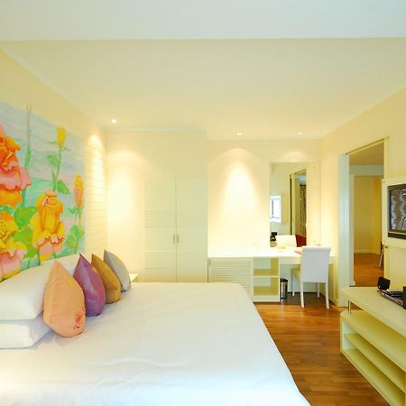 Hip Hotel Бангкок Экстерьер фото