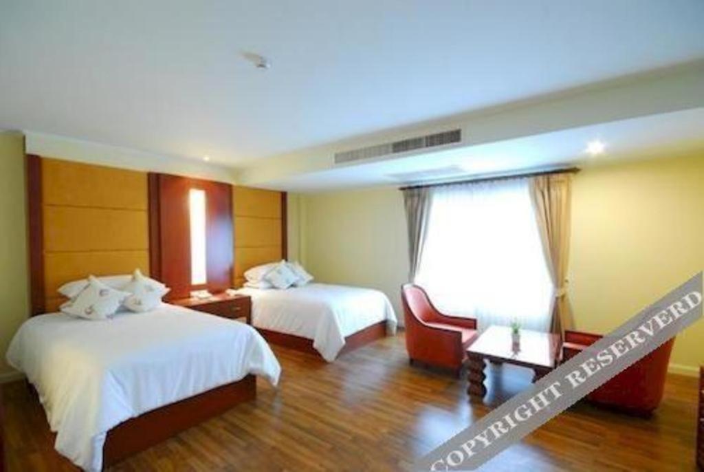 Hip Hotel Бангкок Экстерьер фото