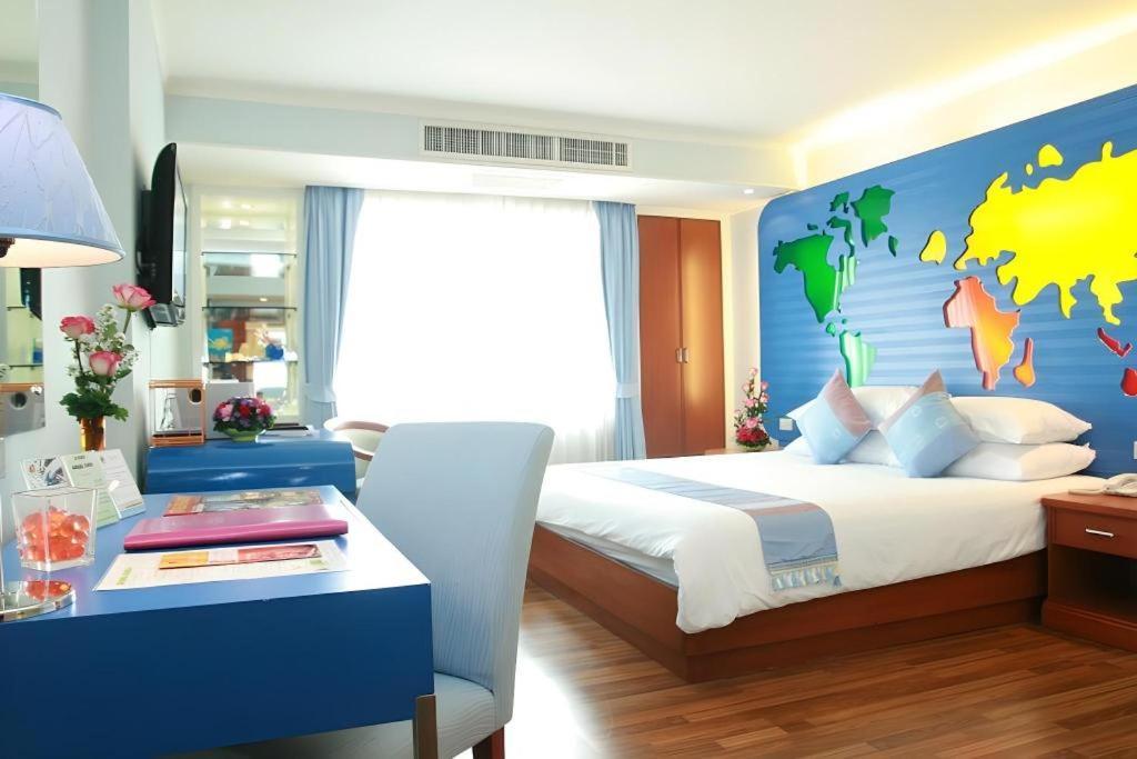 Hip Hotel Бангкок Экстерьер фото