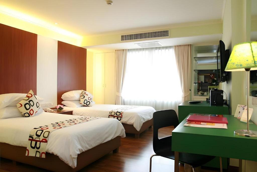 Hip Hotel Бангкок Экстерьер фото